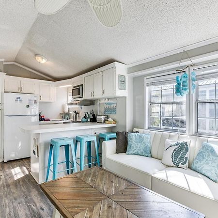 Walk To Beach Miramar Tropical Cabana With Deck! 德斯廷 外观 照片