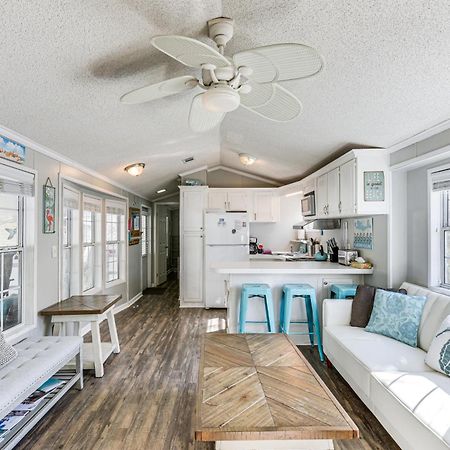 Walk To Beach Miramar Tropical Cabana With Deck! 德斯廷 外观 照片
