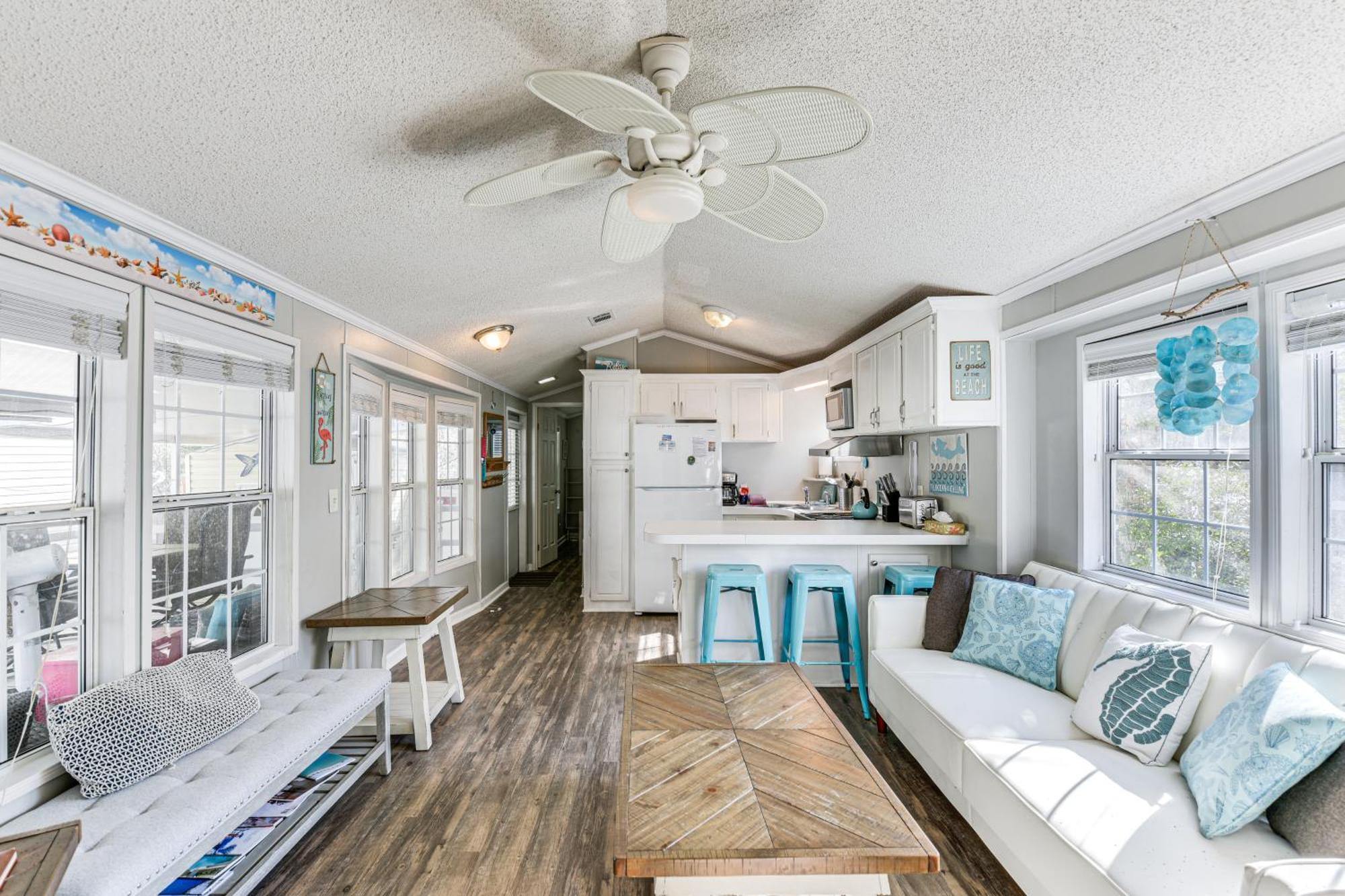 Walk To Beach Miramar Tropical Cabana With Deck! 德斯廷 外观 照片