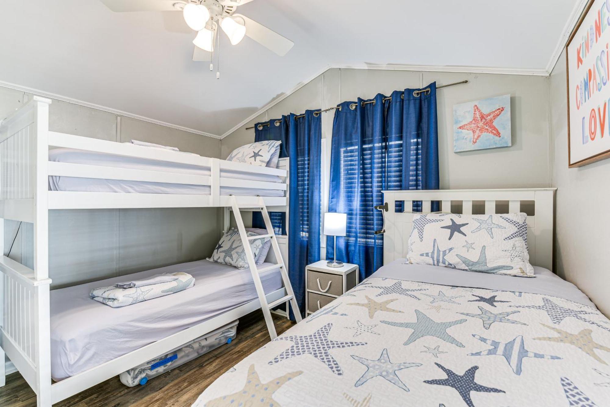 Walk To Beach Miramar Tropical Cabana With Deck! 德斯廷 外观 照片